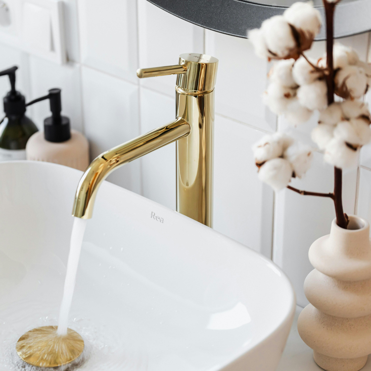 Clean Girl Era Candle – Anise, Powder & Sandalwood | Fresh & Soft Coconut Soy Wax 9 oz