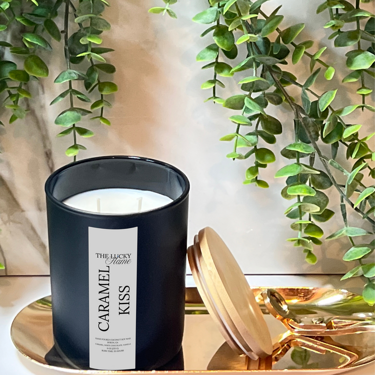Caramel Kiss Candle – Coconut Soy, Sweet Caramel & Tonka Bean 9 oz