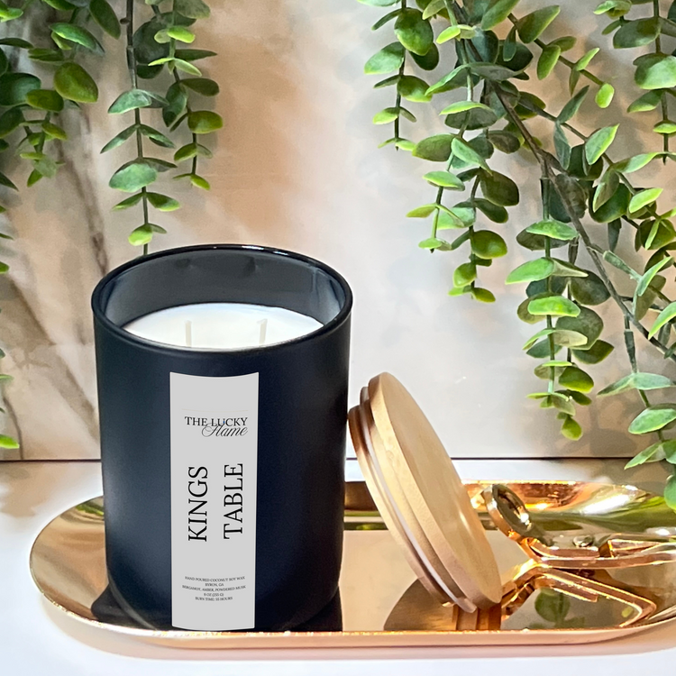 King’s Table Candle – Coconut Soy, Bold Musk & Oakmoss Blend 9 oz